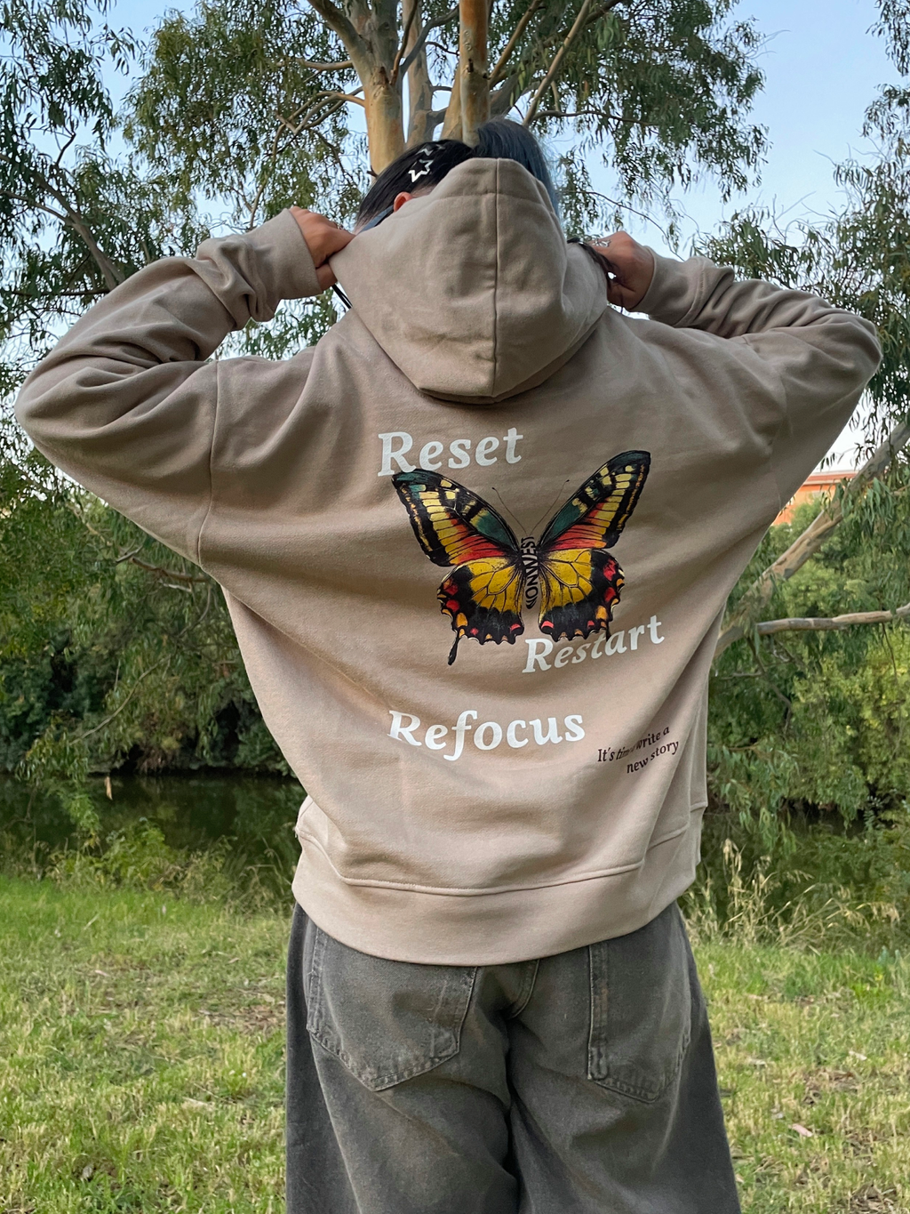 Hoodie Butterfly Taupe